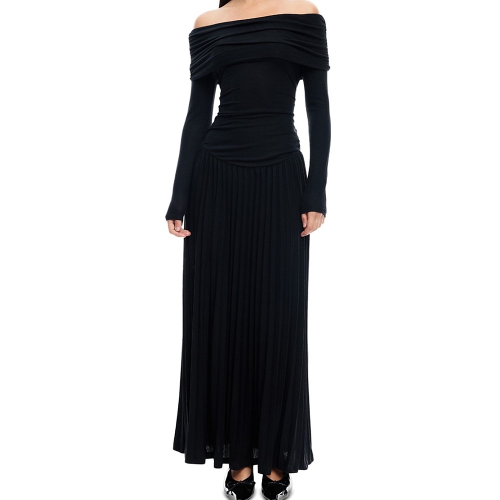 Lioness Elegant Black Off-Shoulder Maxi Dress